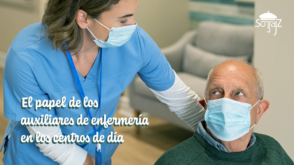 Auxiliares de enfermería, el motor de los centros de día